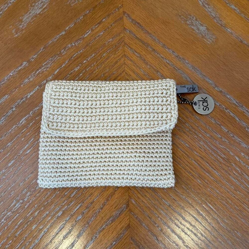 The-sak Women's Cream and White Wallet-purses